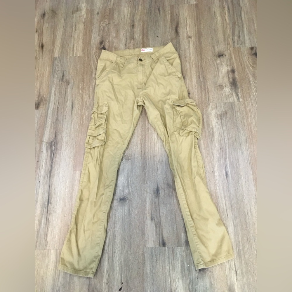 Tan Wrangler Cargo Pants